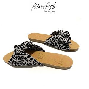 BLOWFISH Ginah Bow Slip On Grey Black Leopard Canvas Sandals NWT